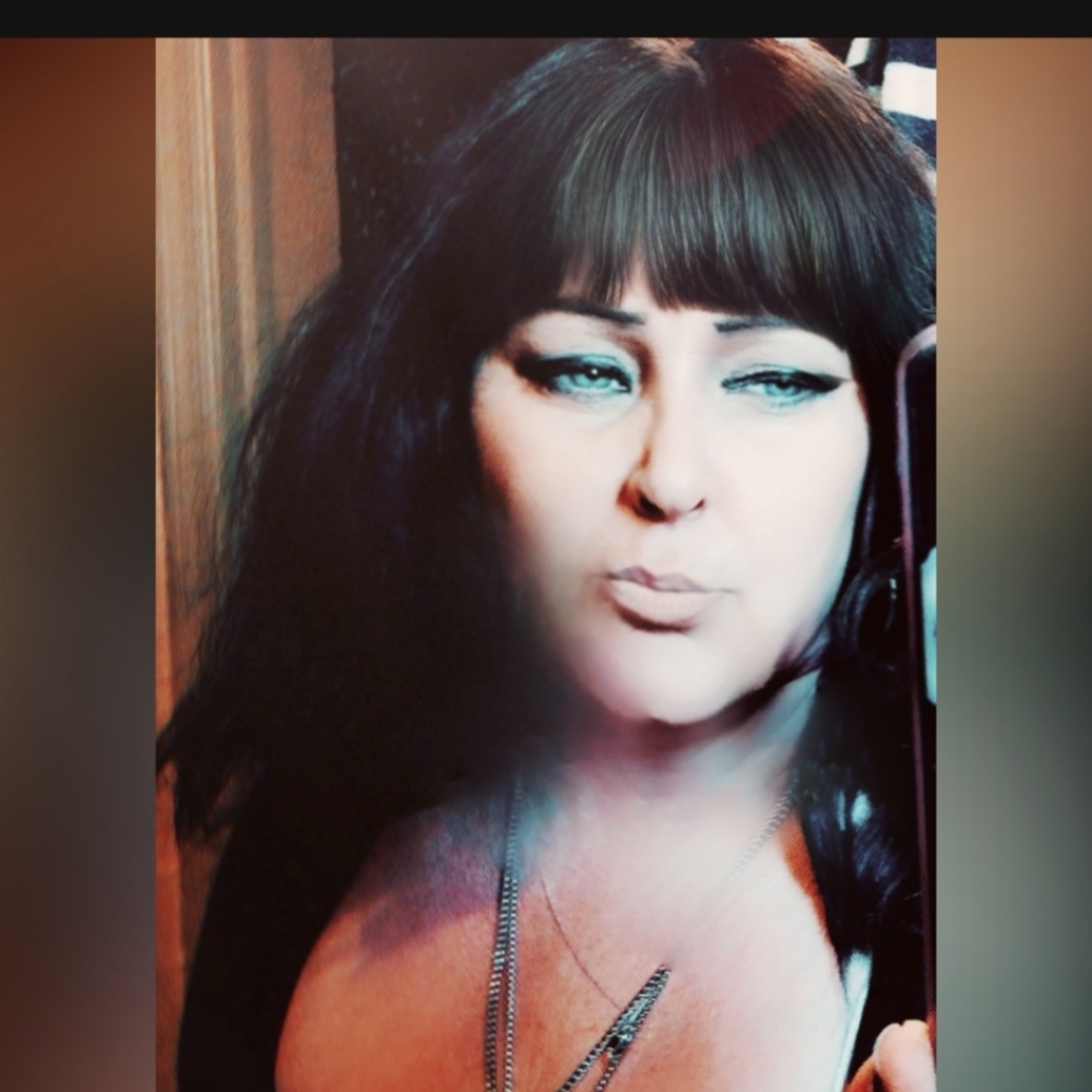 Meet your Posher, Tara